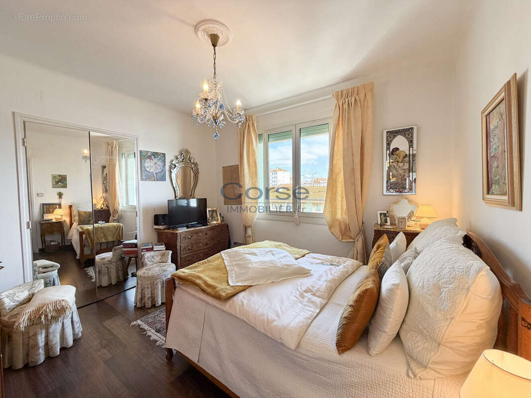 Appartement 63 m² à Ajaccio  - photo 4