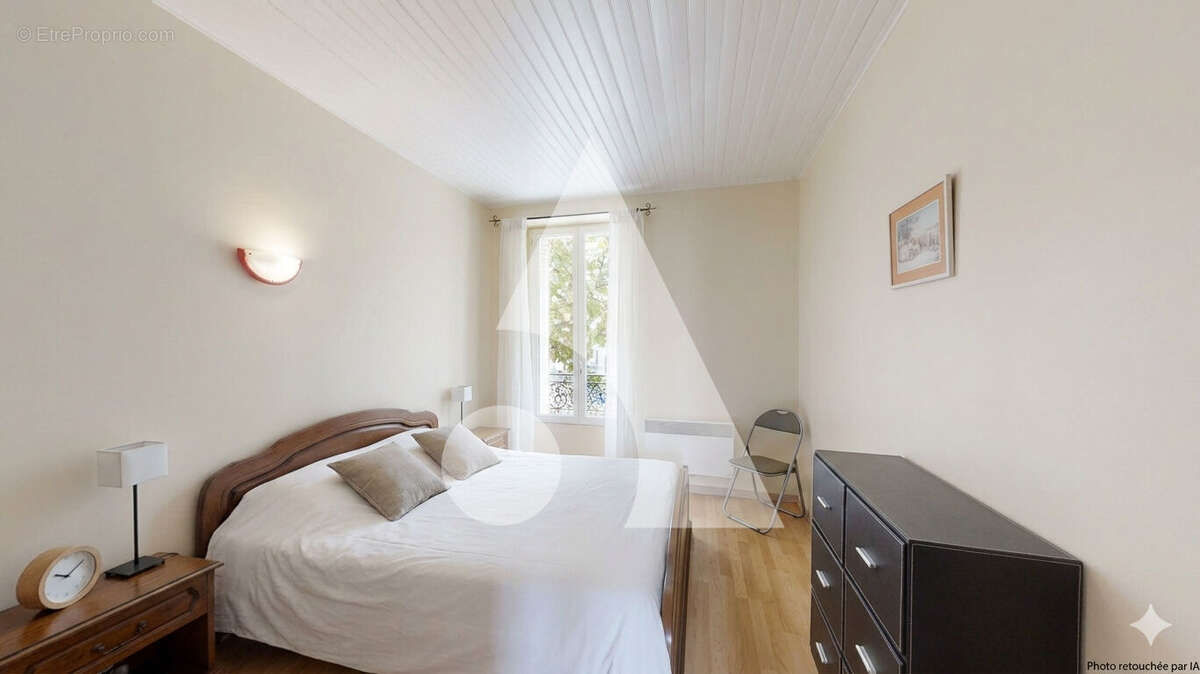 Appartement à LA GARENNE-COLOMBES