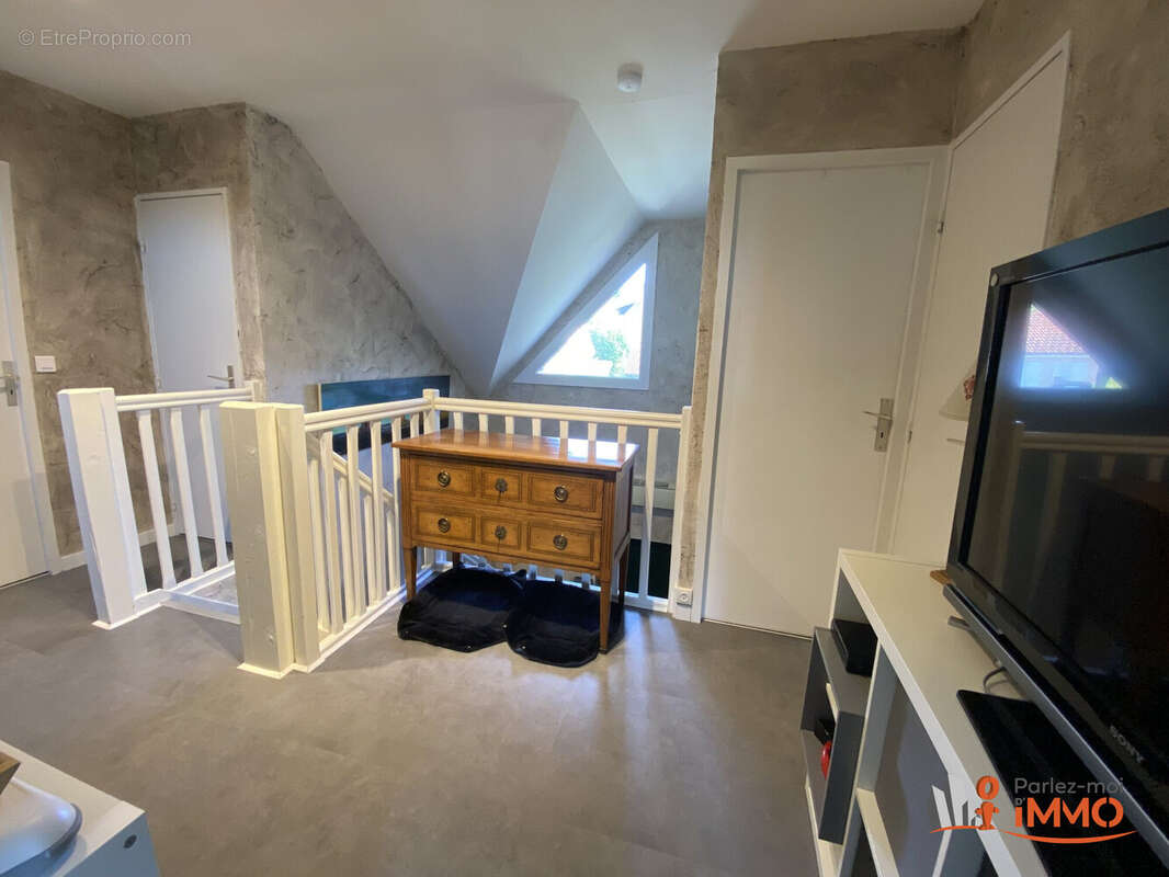 Maison à VILLEFONTAINE