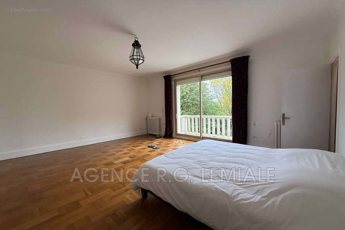 Maison à MAISONS-LAFFITTE