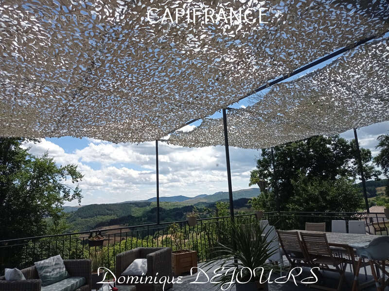 Ardèche - Magnifique Maison d'architecte de 184 m² habitable - Bel espace extérieur - Vue panoramique sur les montagnes ardèchoi - photo 46