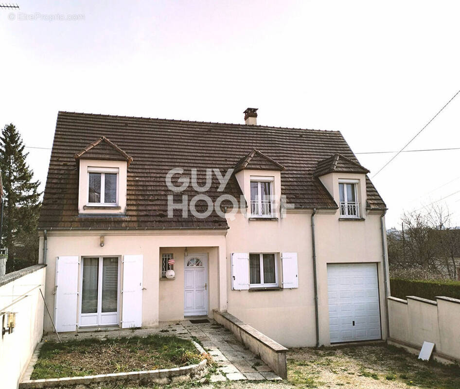 Maison à VERNOU-LA-CELLE-SUR-SEINE