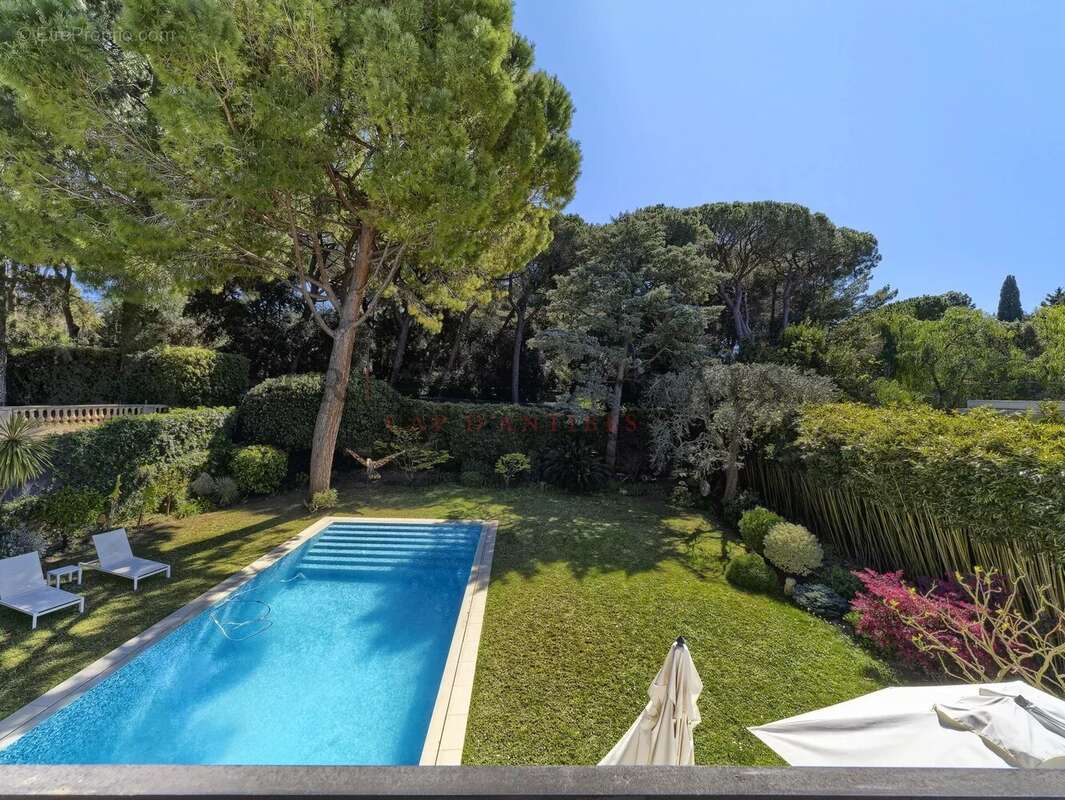 Coup de cœur : villa rénovée avec vue mer au Cap d’Antibes - photo 8