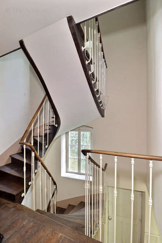 Maison mitoyenne de village avec 5 chambres et plus - photo 14