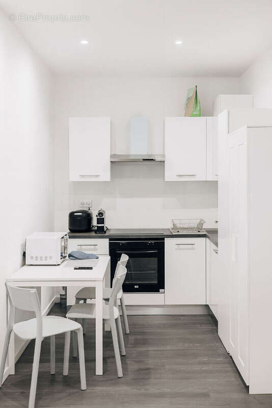 Appartement à MARSEILLE-1E