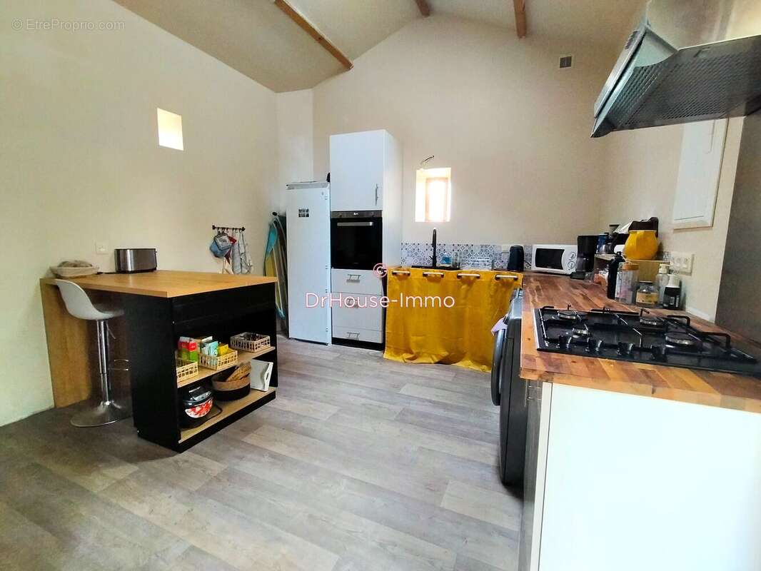 Maison à VENDEUVRE-DU-POITOU