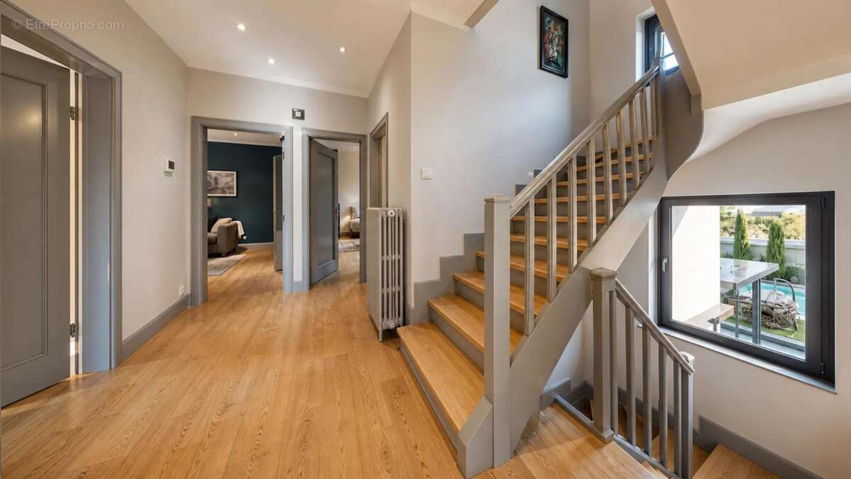 Maison de 9 pièces de 243 m² à Thionville - photo 16