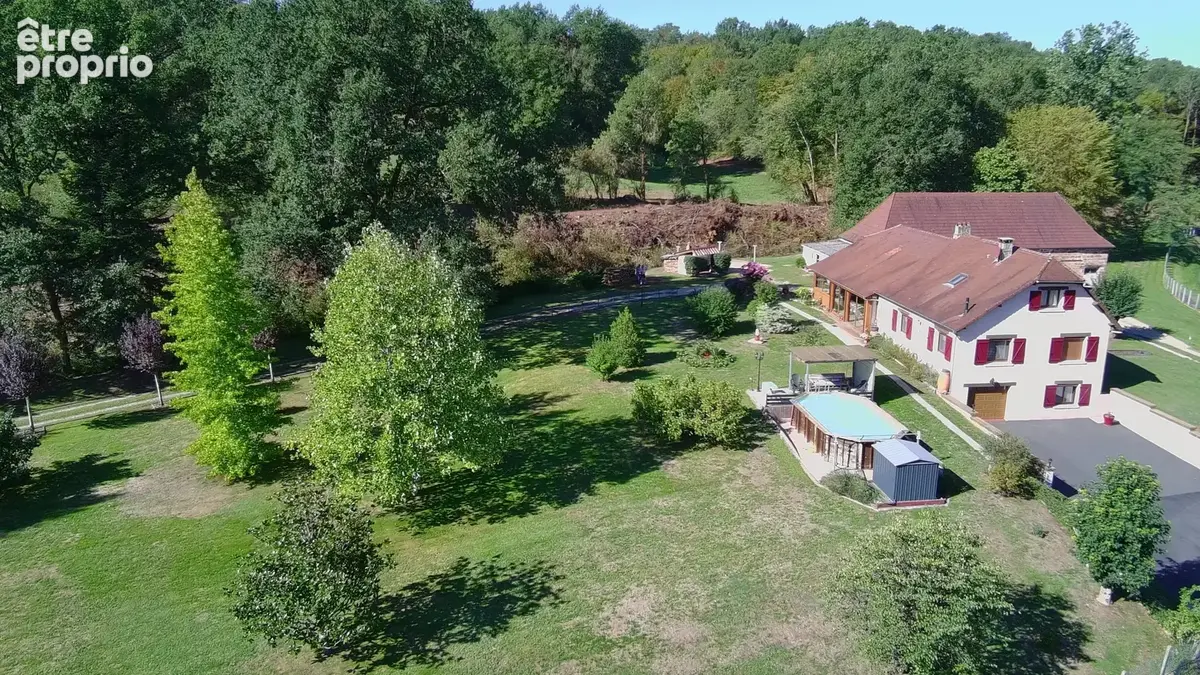 Charmante maison de 3 chambres avec grange, piscine et jardin de 9357m² - photo 10