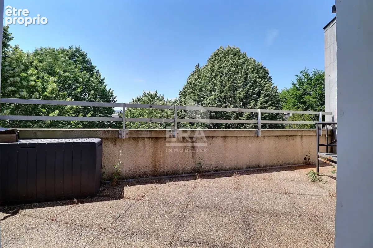 Appartement à LA COURNEUVE