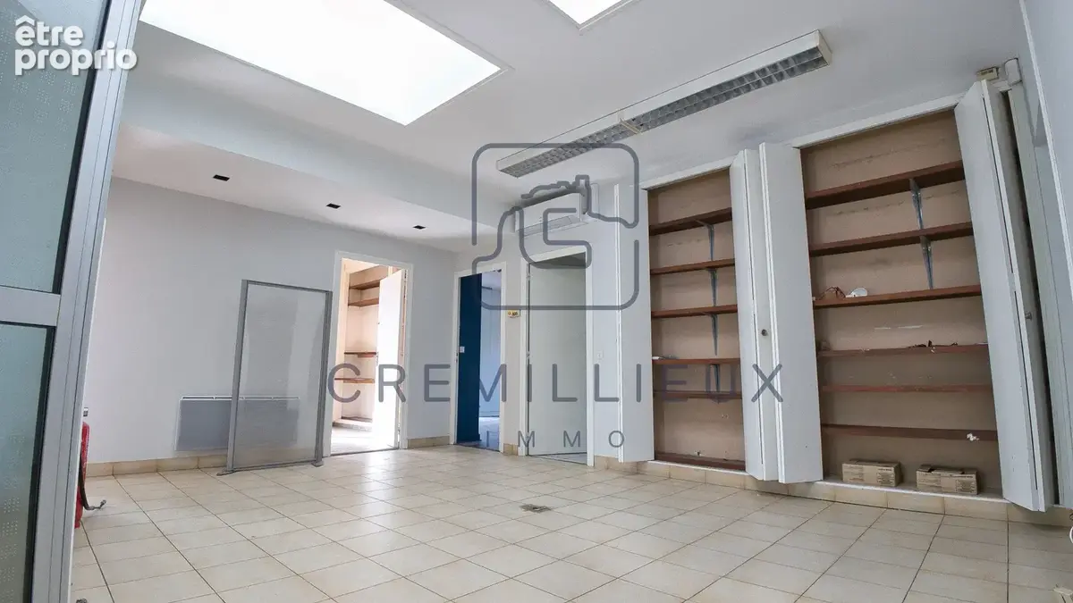 Local commercial ou professionnel Guilherand-Granges 225 m2 - photo 3