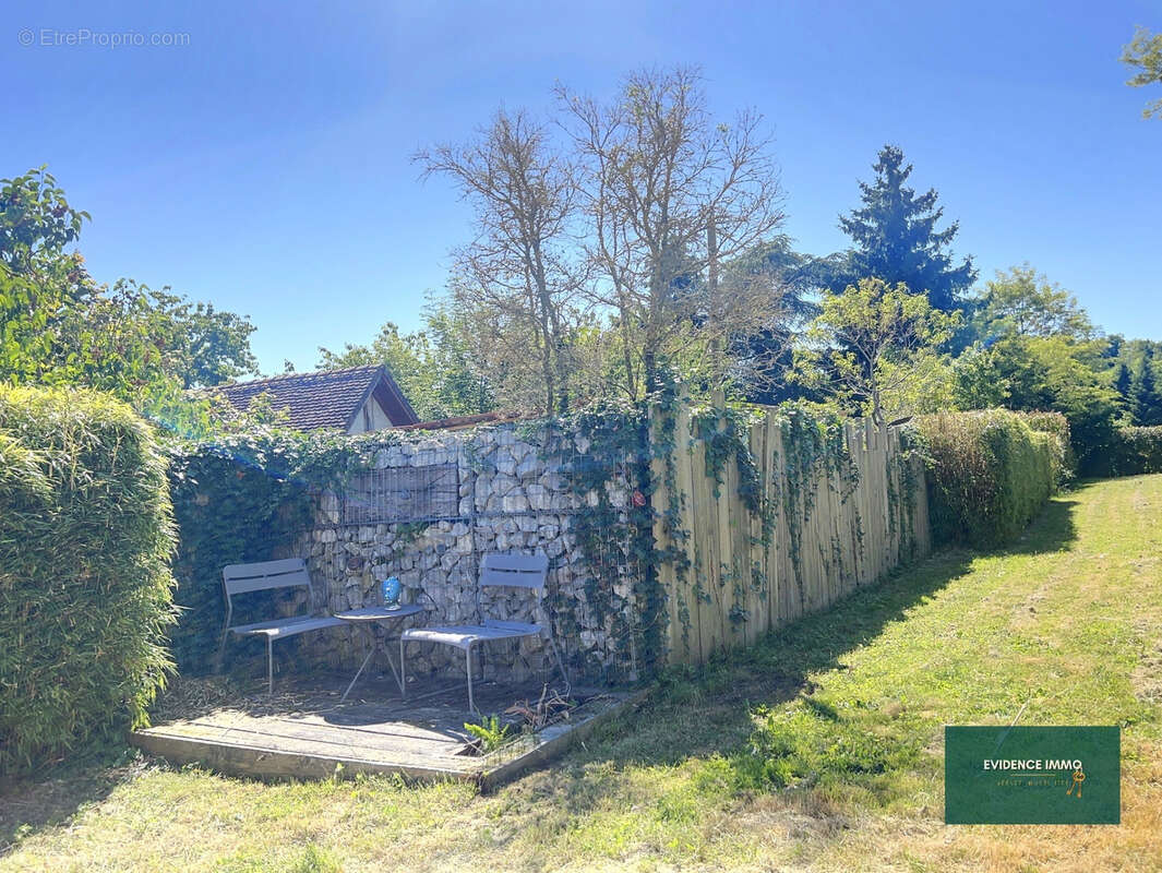 Maison à LA TOUR-DU-PIN