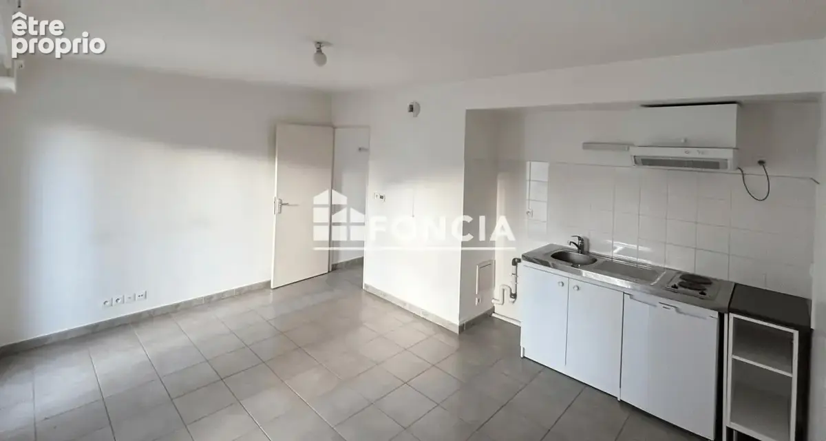 EXCLUSIVITÉ FONCIA  entre ÉDIT DE NANTES et LAMORICIÈRE : studio de 25,38 m2 avec grand balcon donnant sur jardin, idéalement si - photo 5