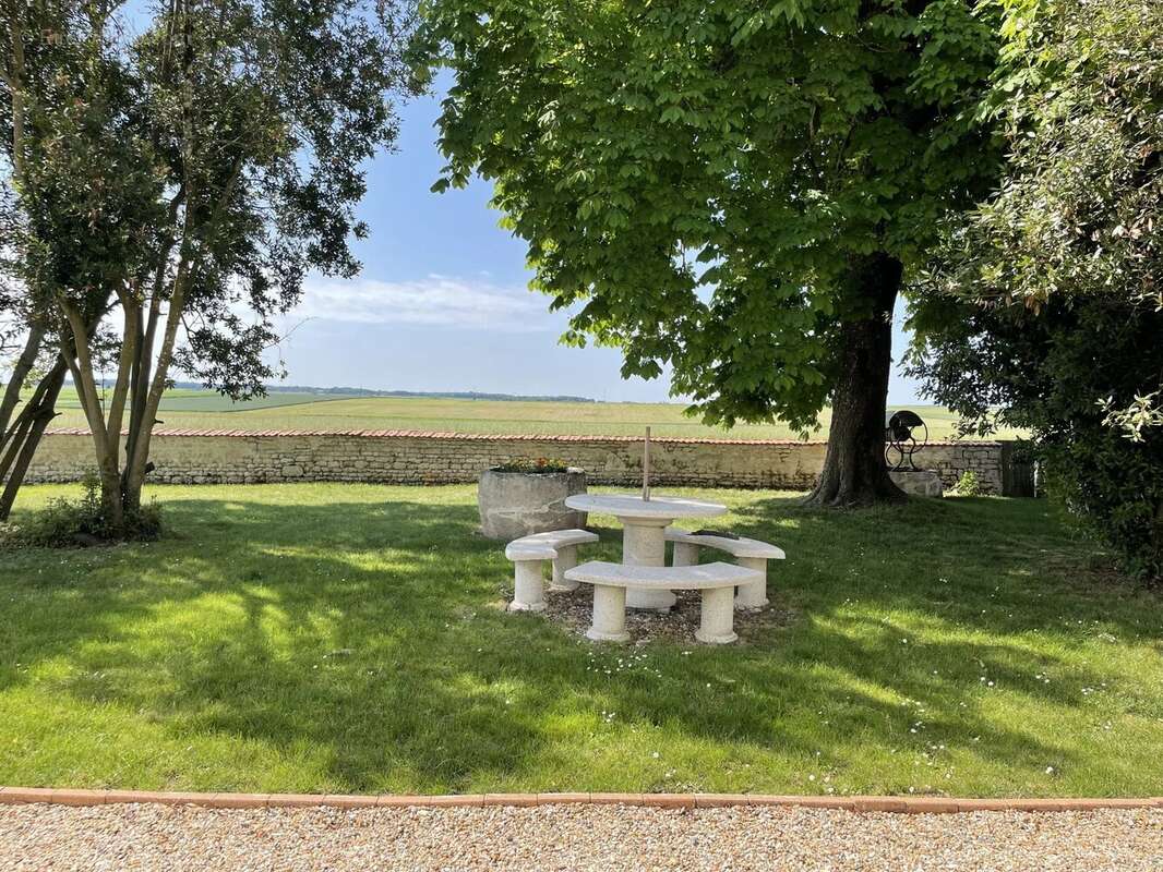 Maison à LA CROIX-COMTESSE