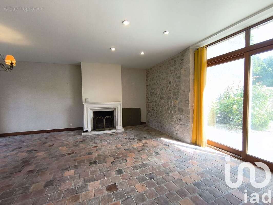 Maison 170 m² à Orgeres-En-Beauce  - photo 6