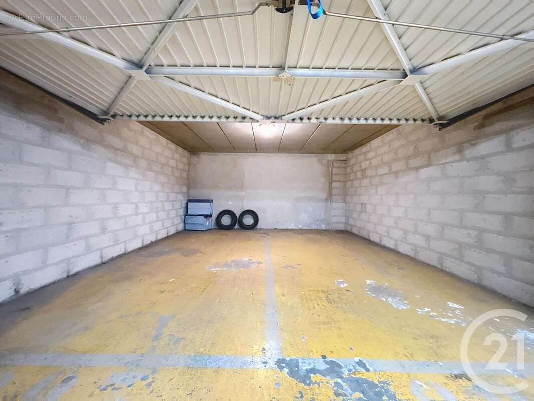 Photo 3 - Parking à PARIS-13E