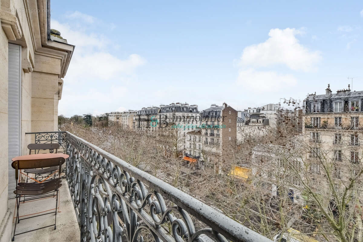 Appartement à PARIS-12E