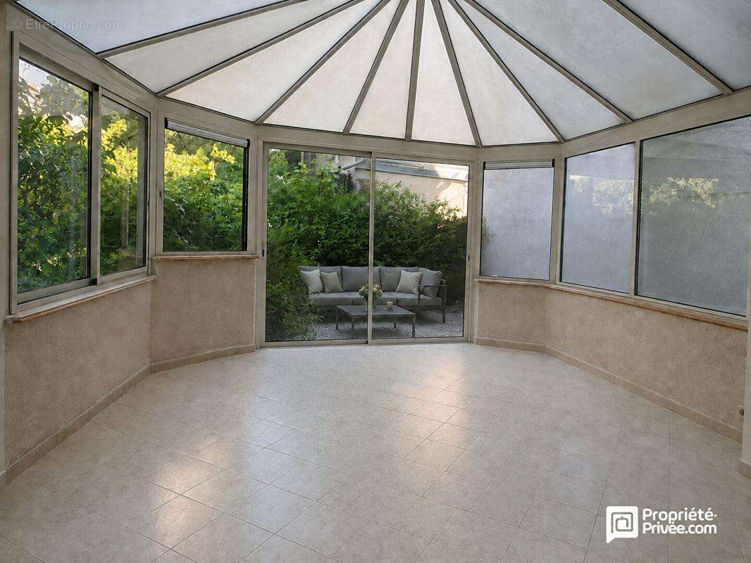 Maison Bourgeoise de caractère Lormes 7 pièce(s) 165 m2 + véranda 20m2 - photo 5