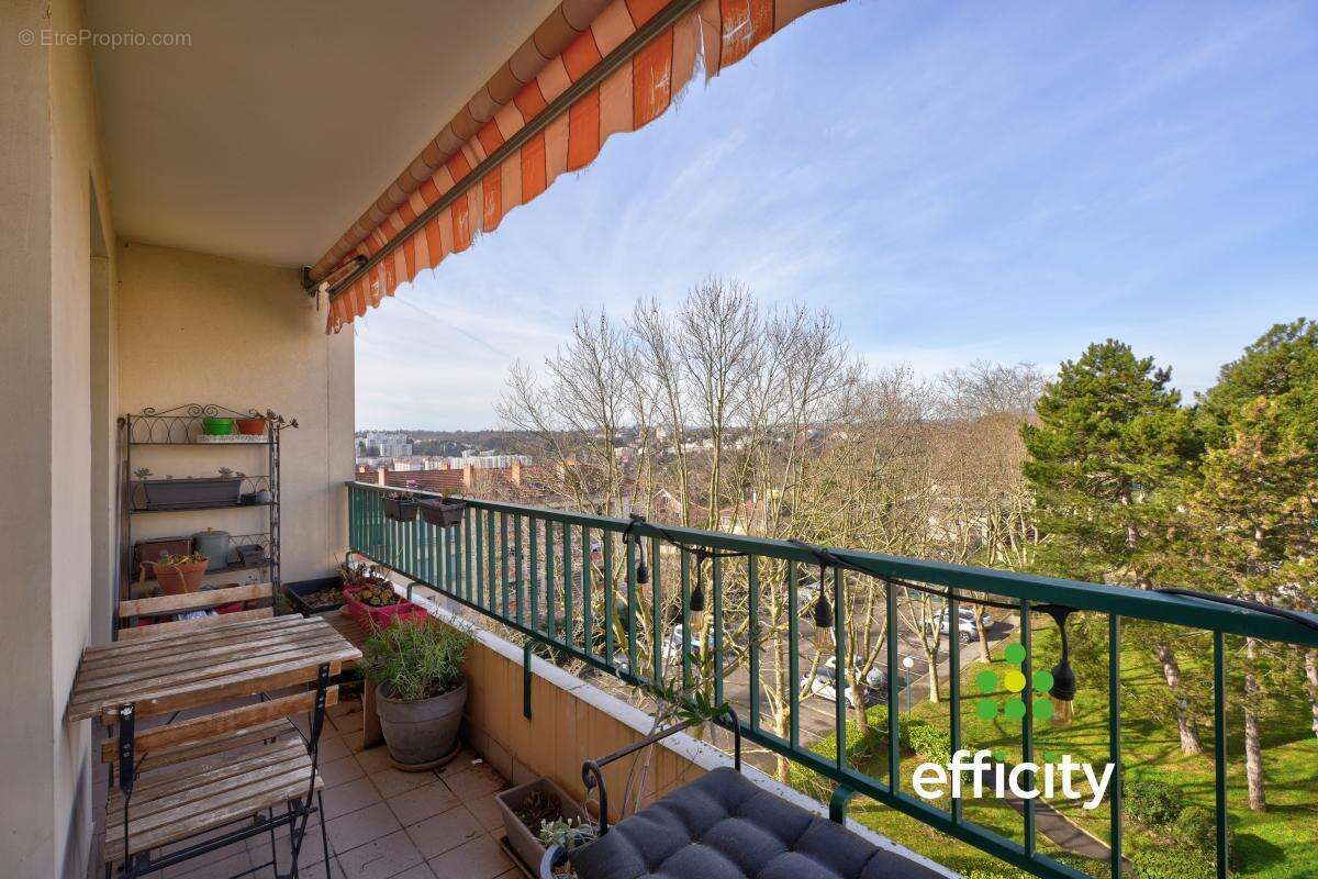 Appartement à OULLINS