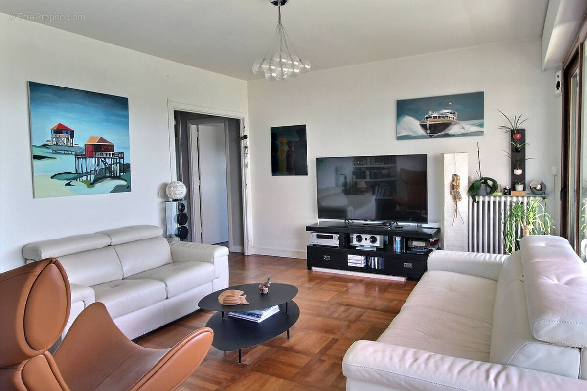 Appartement à GARCHES