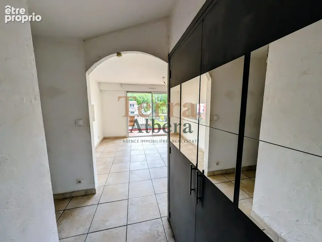 Montpellier, Studio dernier étage - Avenue Saint-Lazare - photo 8