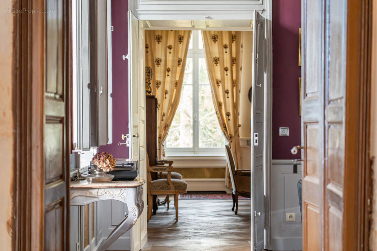Maison à SAINT-GERVAIS-EN-VALLIERE