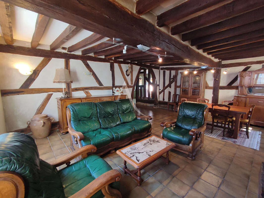 Maison à PIERREFITTE-SUR-SAULDRE