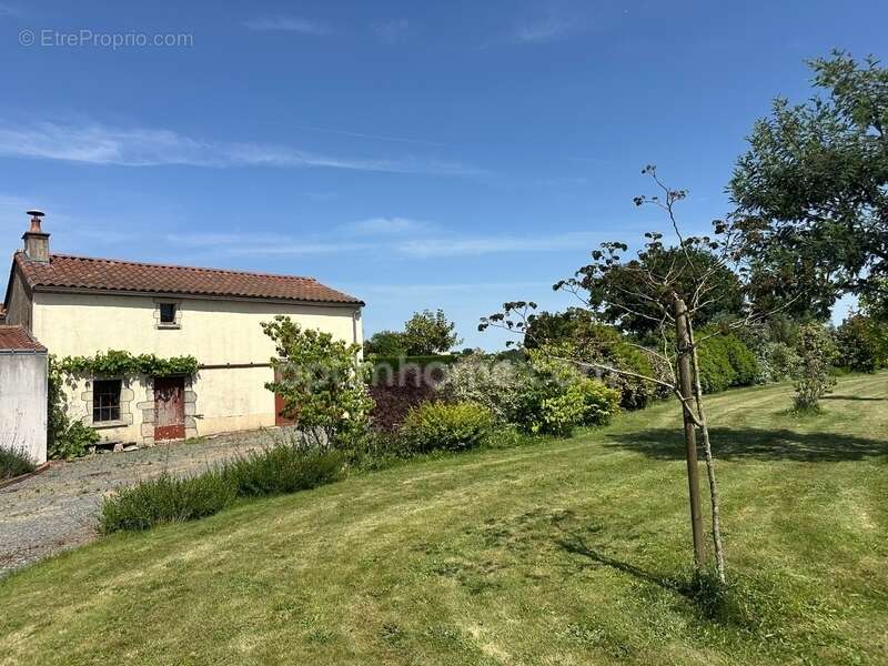 Maison à vendre 6 pièces LE BOUPERE (85) - photo 5