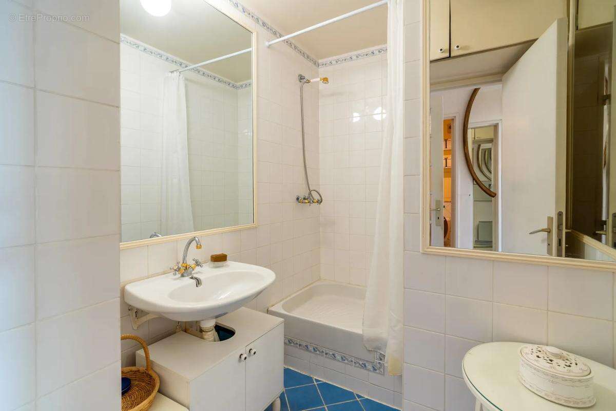 Appartement à LE KREMLIN-BICETRE