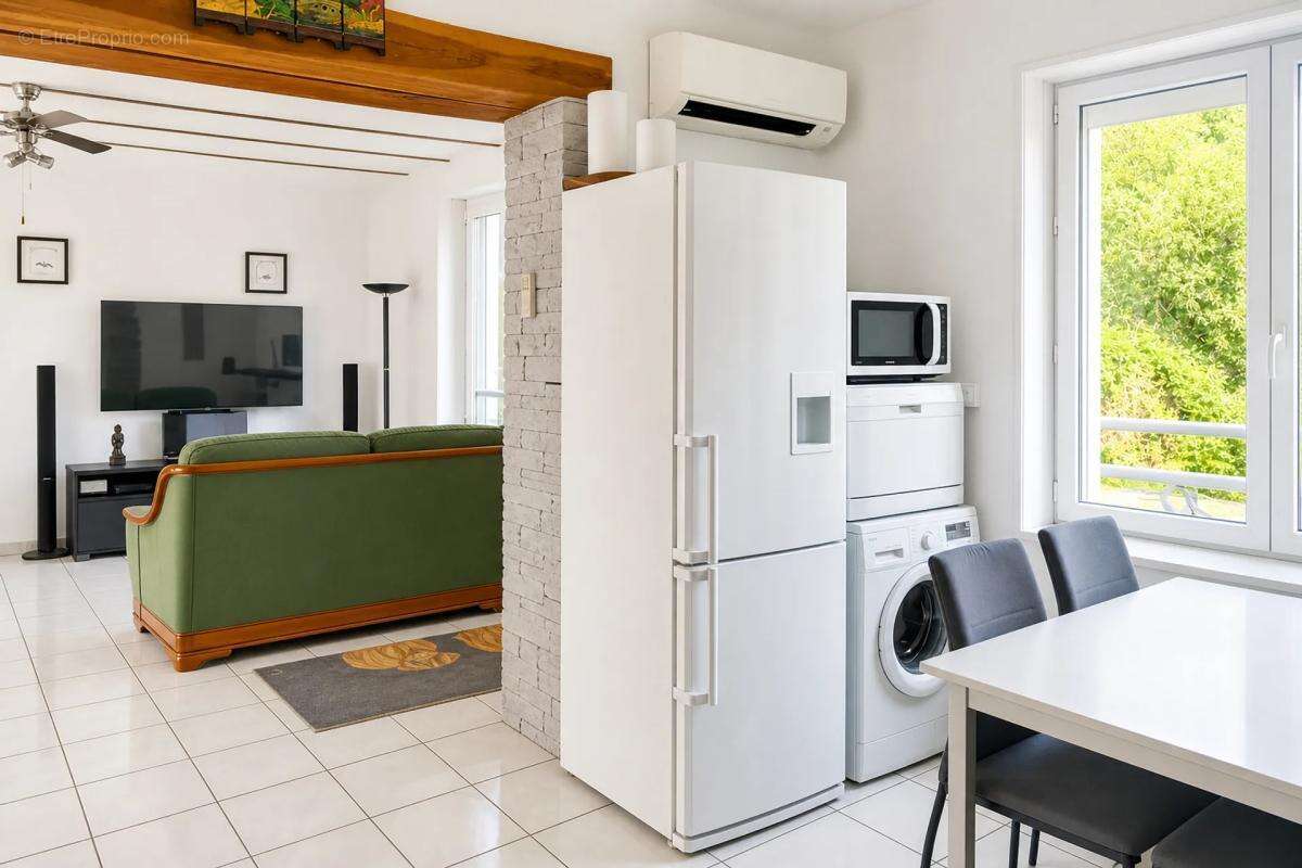 Maison 6 pièces de 115 m2 en vente, située à Jouarre - photo 2