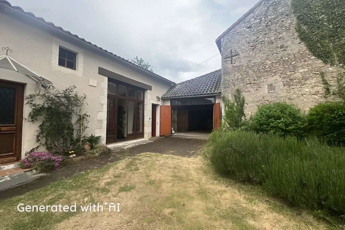 Maison à VALDIVIENNE