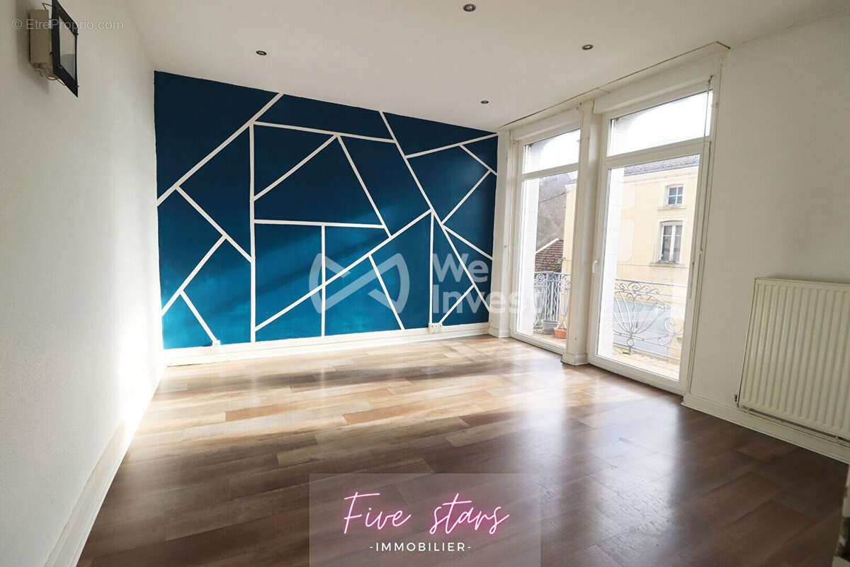 Appartement 342 m² à Piennes  - photo 2