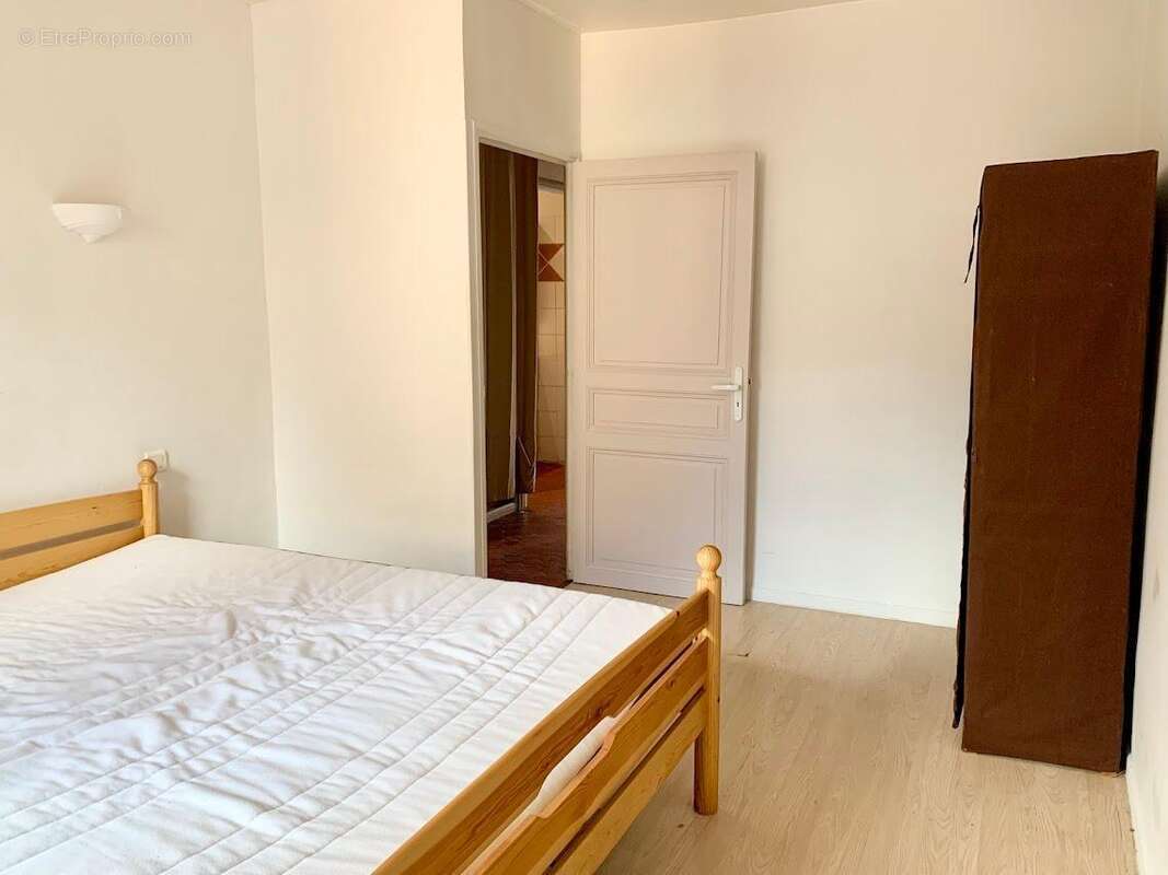   - Appartement à DRAGUIGNAN