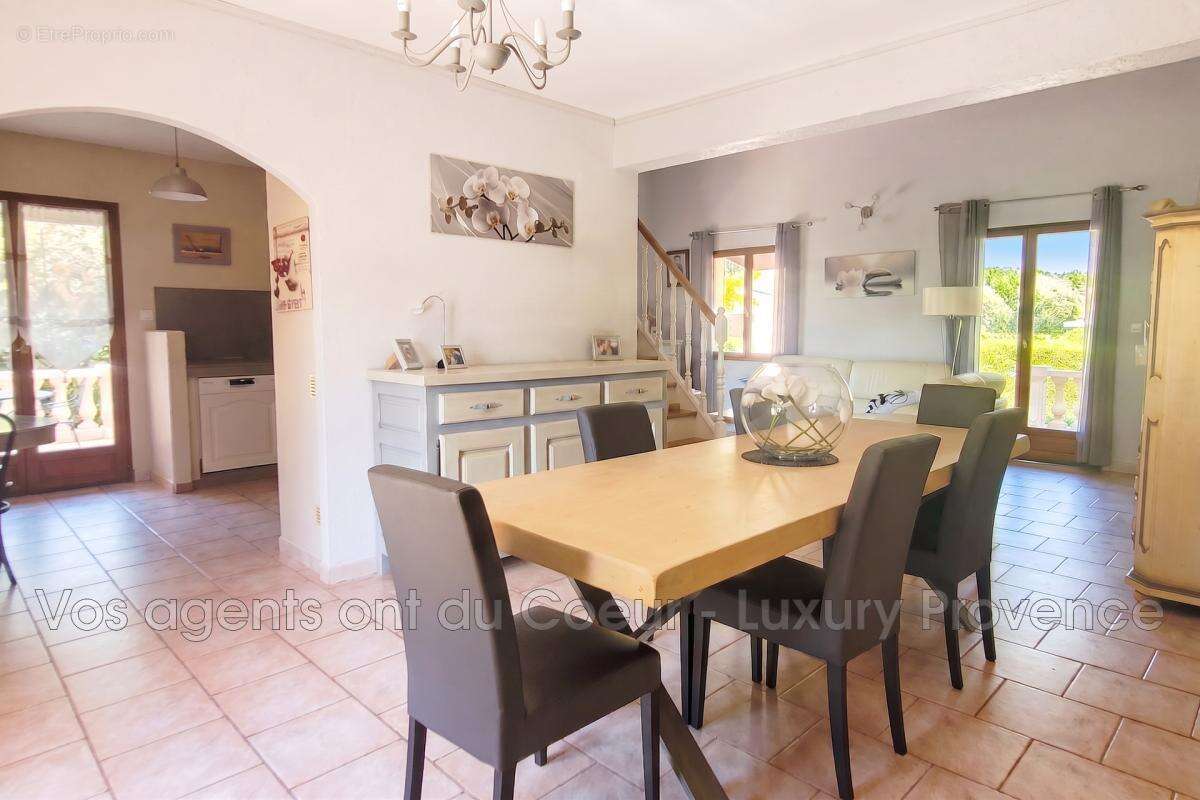 vente maison 5 Pièce(s) - photo 7