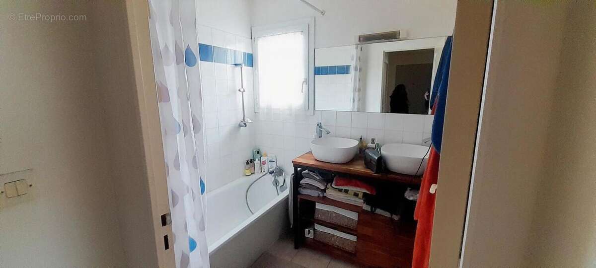 Appartement T3 climatisé  de 72m² avec joli balcon, 2 places de parking - photo 8