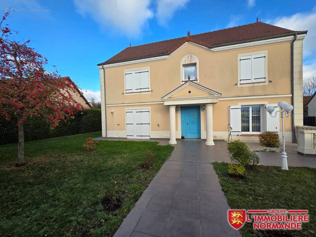 Maison à VAL-DE-REUIL