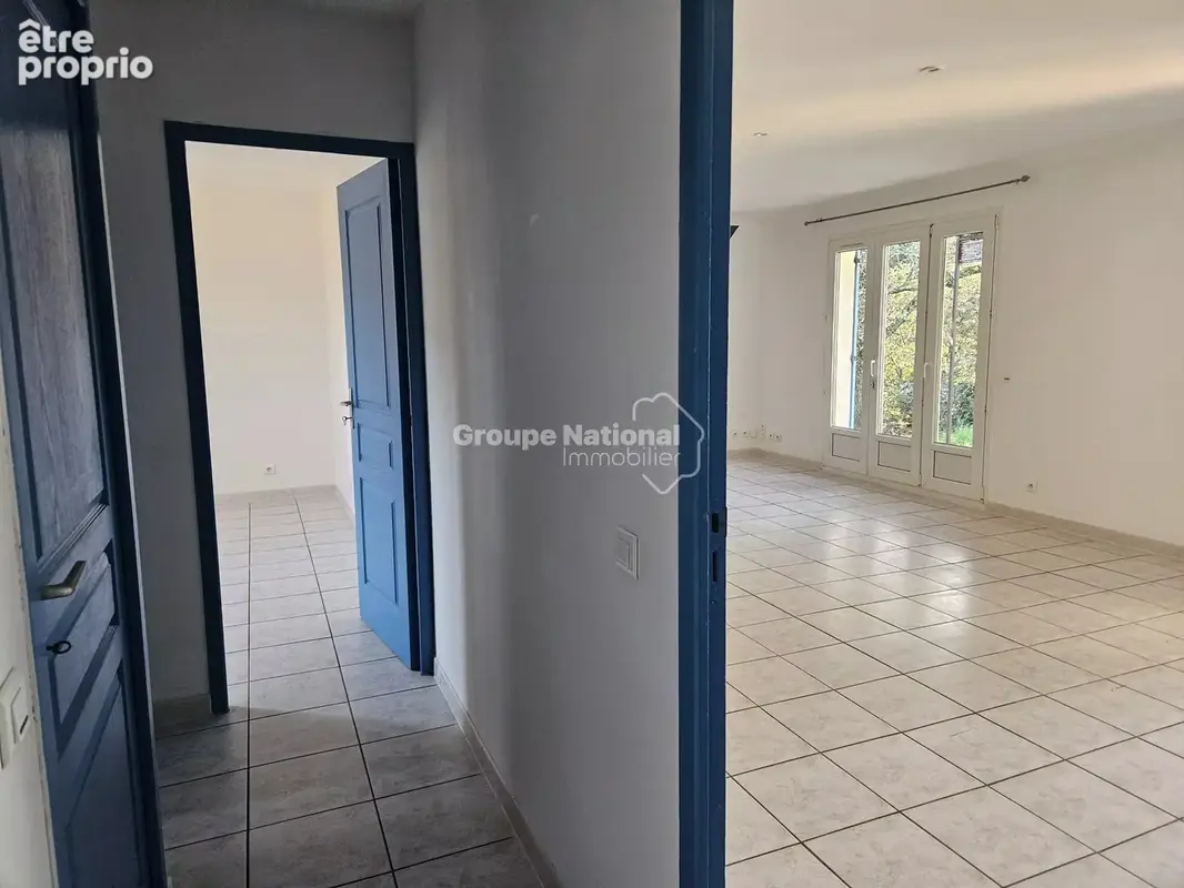 Venasque villa  de plai-pied sur un terrain 1079  m² - photo 10