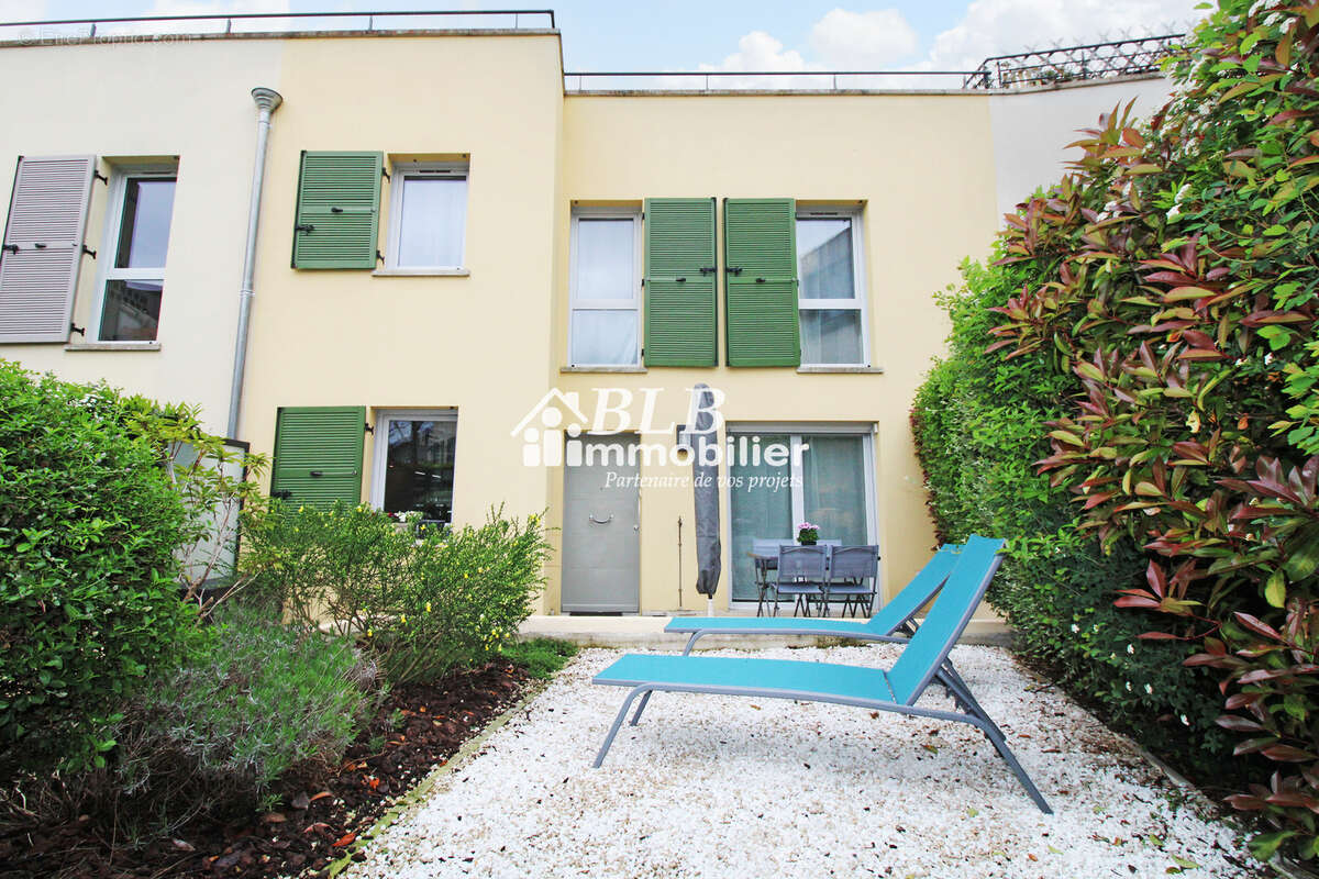 Appartement Duplex 3 pièces 66,81m2 + box et cave - photo 2