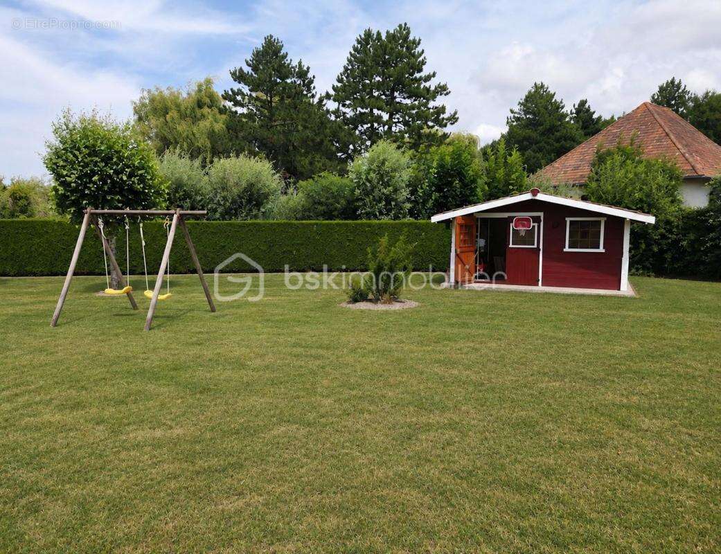 Magnifique propriété de 210 m², parcelle de 3 300 m² à 7 km de la mer - photo 10