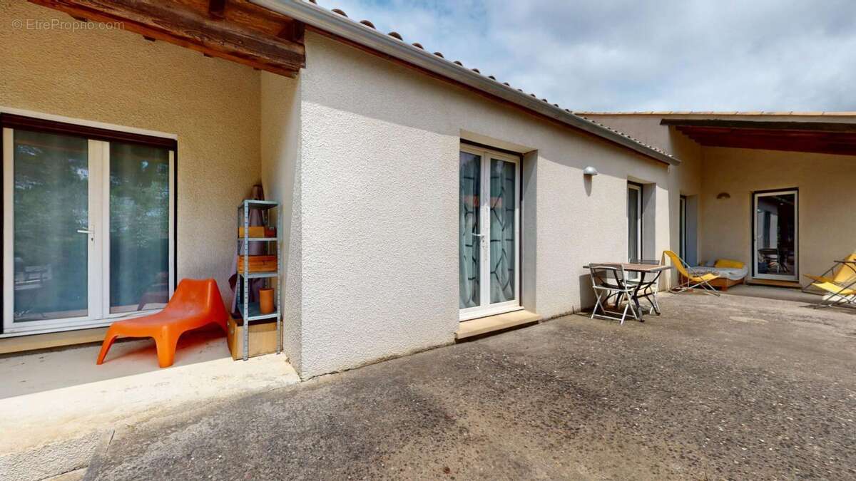 En exclusivite - plain pied - 4 faces - 3 chambres - sejour 60 m2 - photo 11