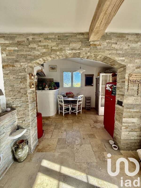 Photo 8 - Maison à LE CANNET-DES-MAURES