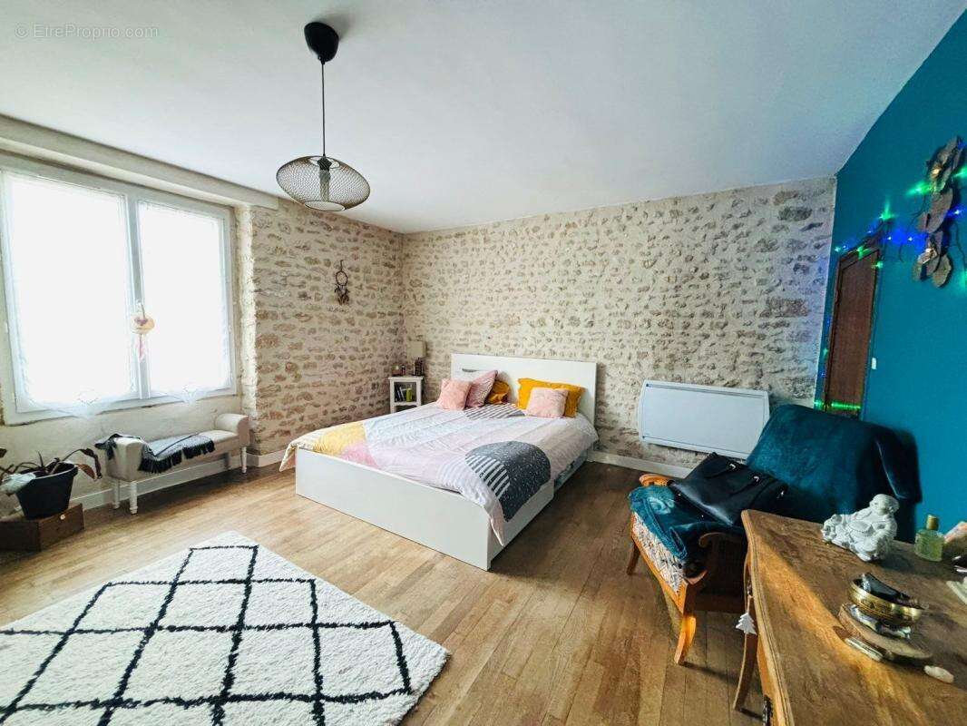 Maison à ETAMPES