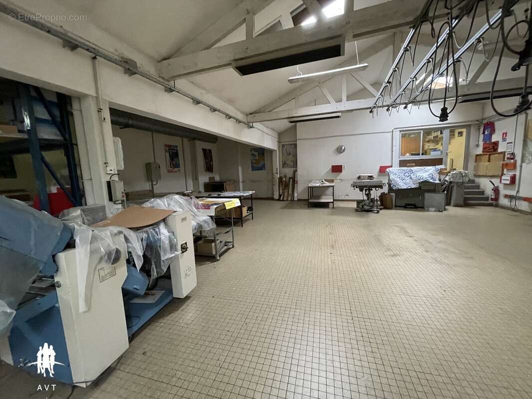 Commerce 1430 m² à Mantes-La-Jolie  - photo 114