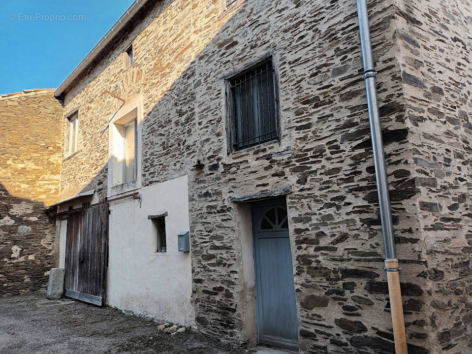 Maison à VILLARDONNEL