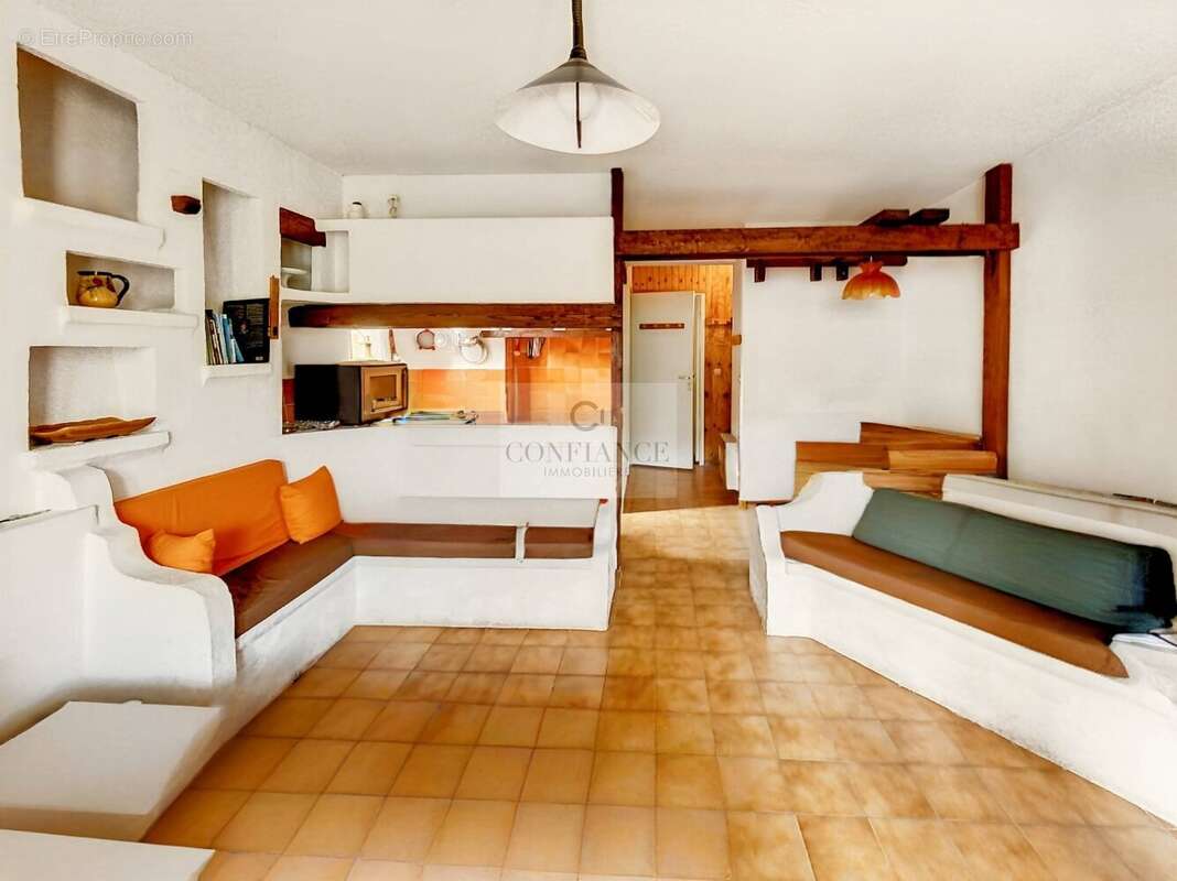 Appartement à SAINT-ETIENNE-DE-TINEE