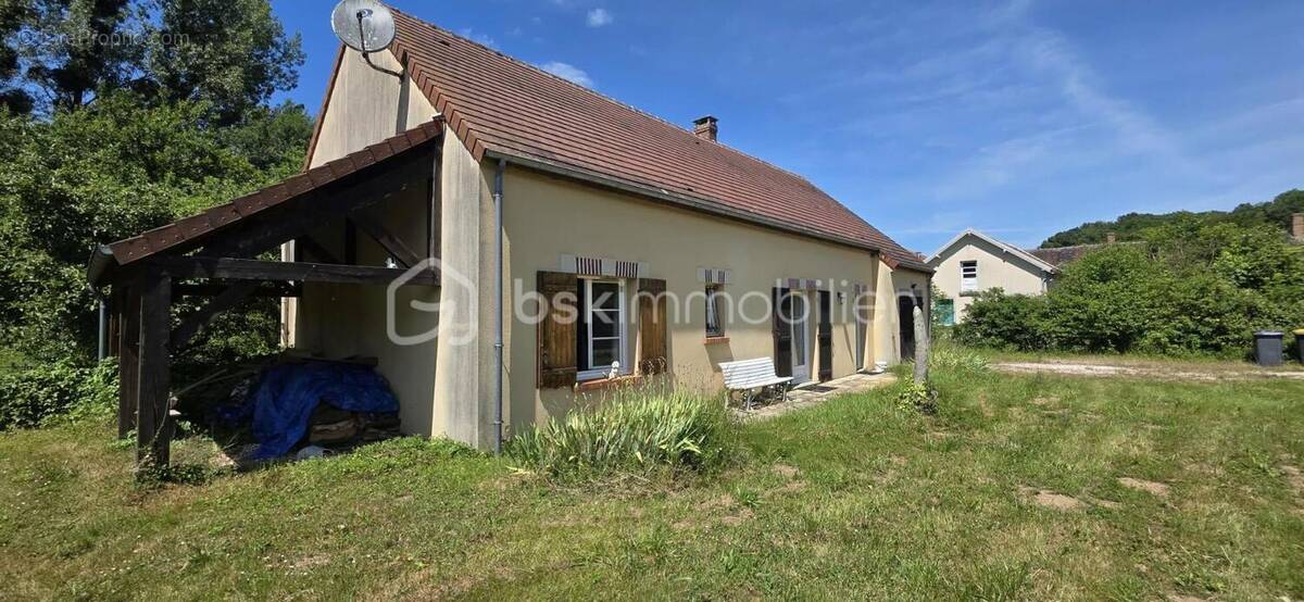 Maison à FERRIERES-EN-GATINAIS