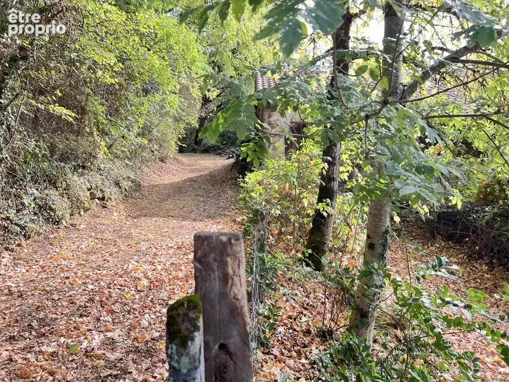 Environs de Figeac: Ensemble de deux maisons en pierre et dépendances avec 20 hectares - photo 18