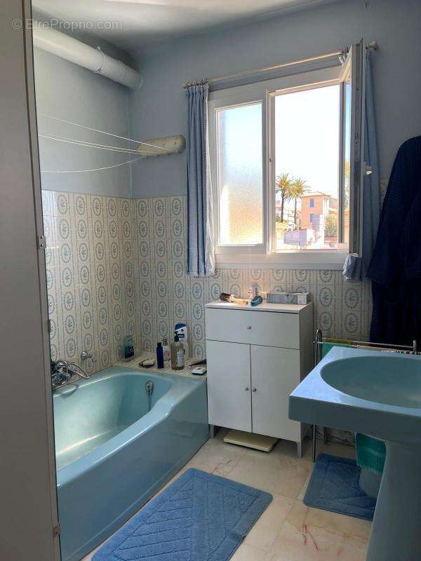 Appartement à CAGNES-SUR-MER