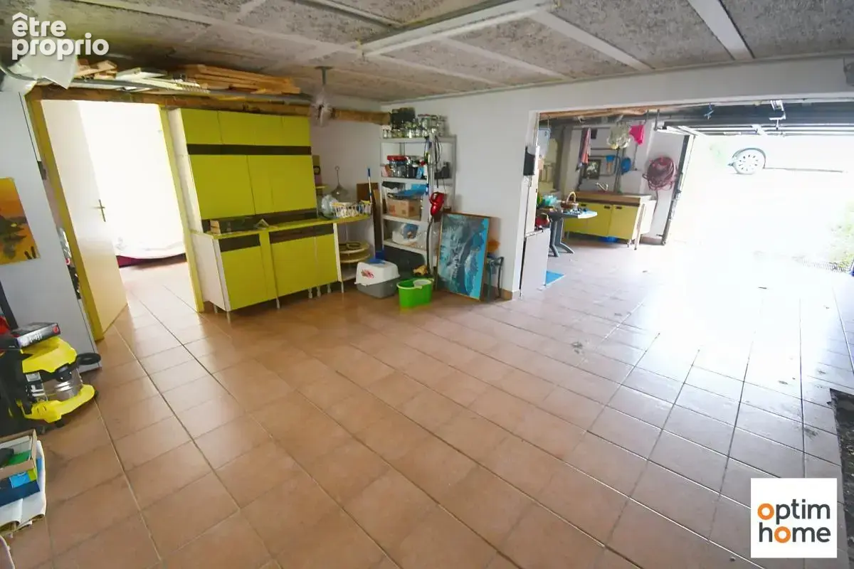 Maison de plain pied sureleve - vue degagee - terrain 12 ares 37 - photo 11