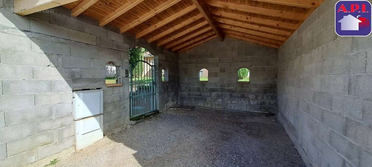 Maison à LAROQUE-D'OLMES