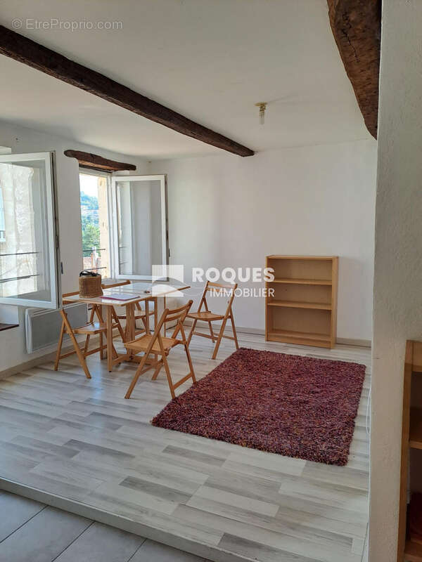 Lodève centre, appartement meublé de type 2 ! - photo 2